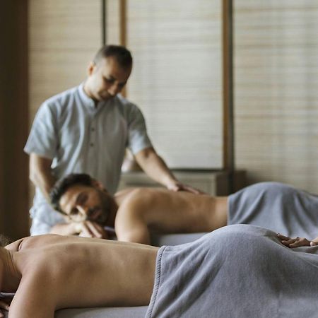 The Ritz-Carlton Maldives, Fari Islands Hotel Gaafaru ภายนอก รูปภาพ
