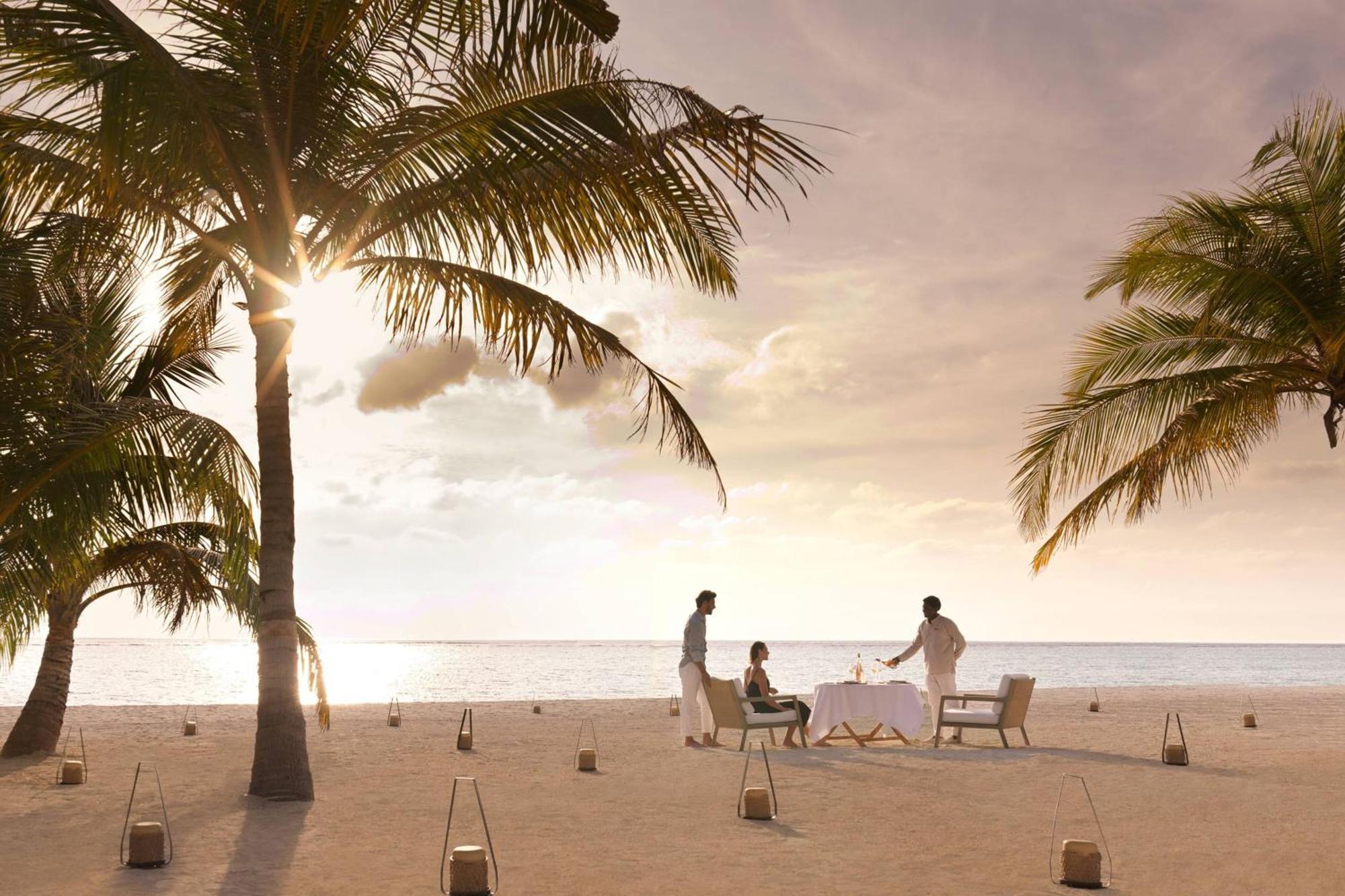 The Ritz-Carlton Maldives, Fari Islands Hotel Gaafaru ภายนอก รูปภาพ