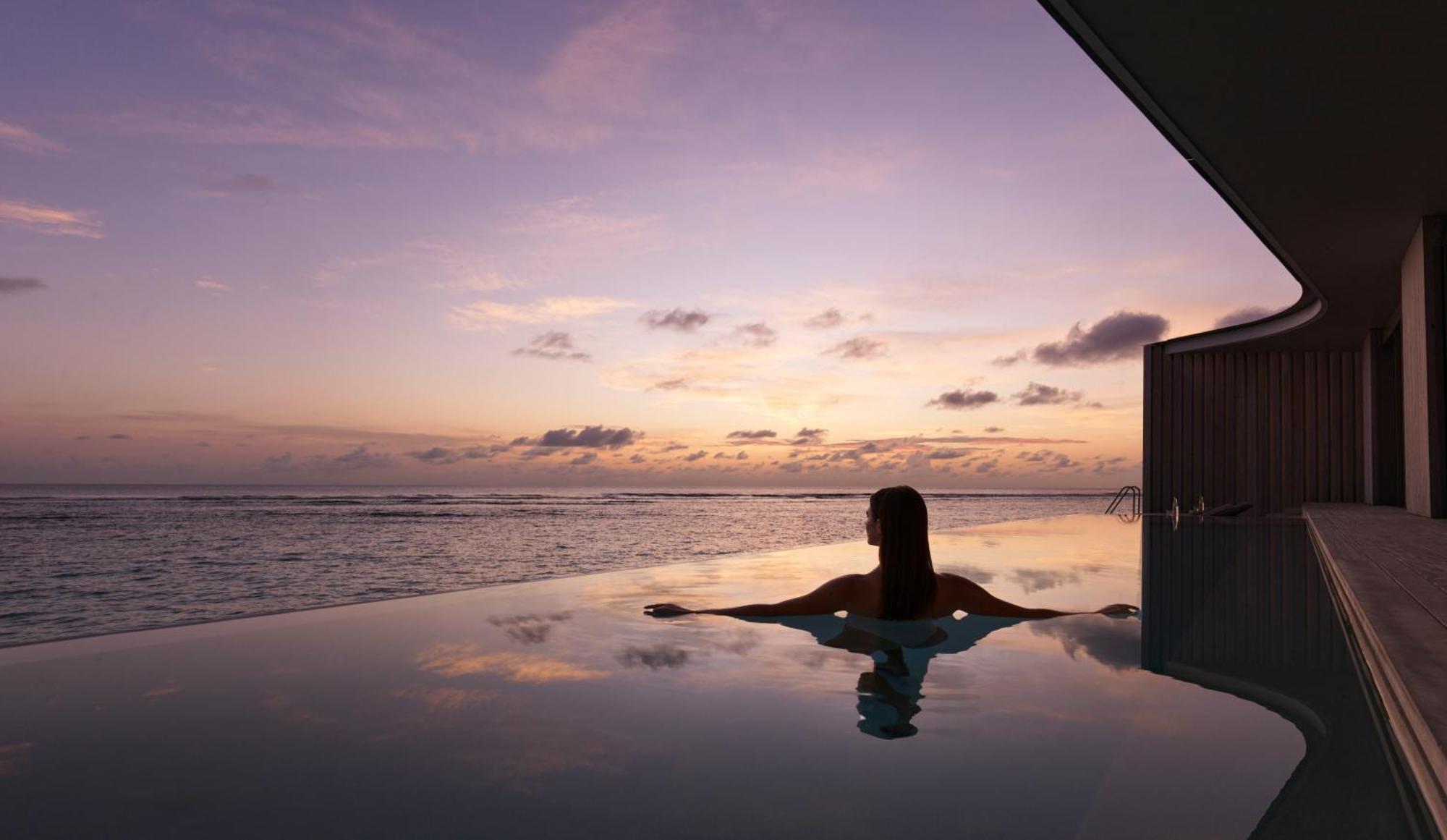 The Ritz-Carlton Maldives, Fari Islands Hotel Gaafaru ภายนอก รูปภาพ
