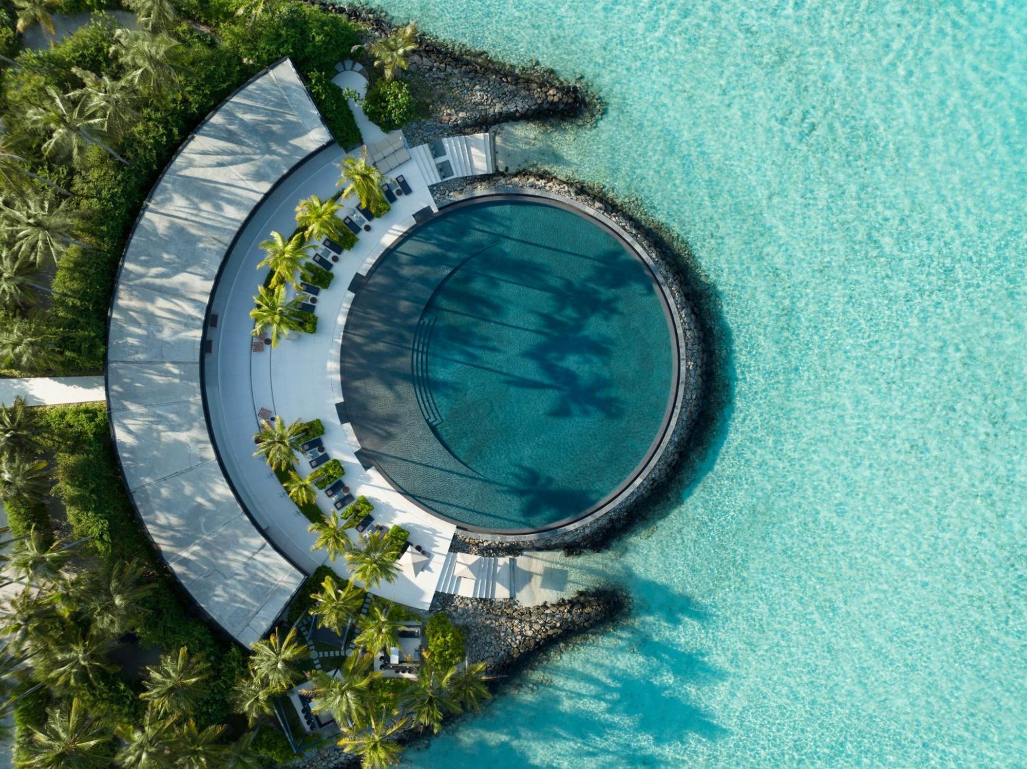 The Ritz-Carlton Maldives, Fari Islands Hotel Gaafaru ภายนอก รูปภาพ